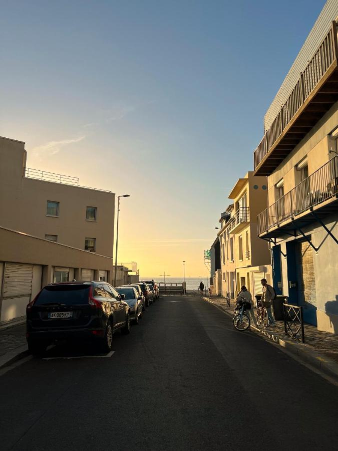 Le Petit Nid Perche Sous Les Toits, Vue Mer Le Havre Kültér fotó